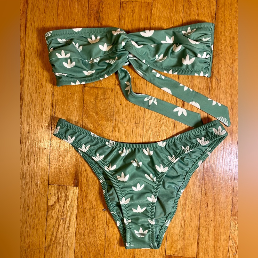 adidas Monogram Bikini Top & Bottoms Women’s Size 4 NWOT - Picture 5 of 6